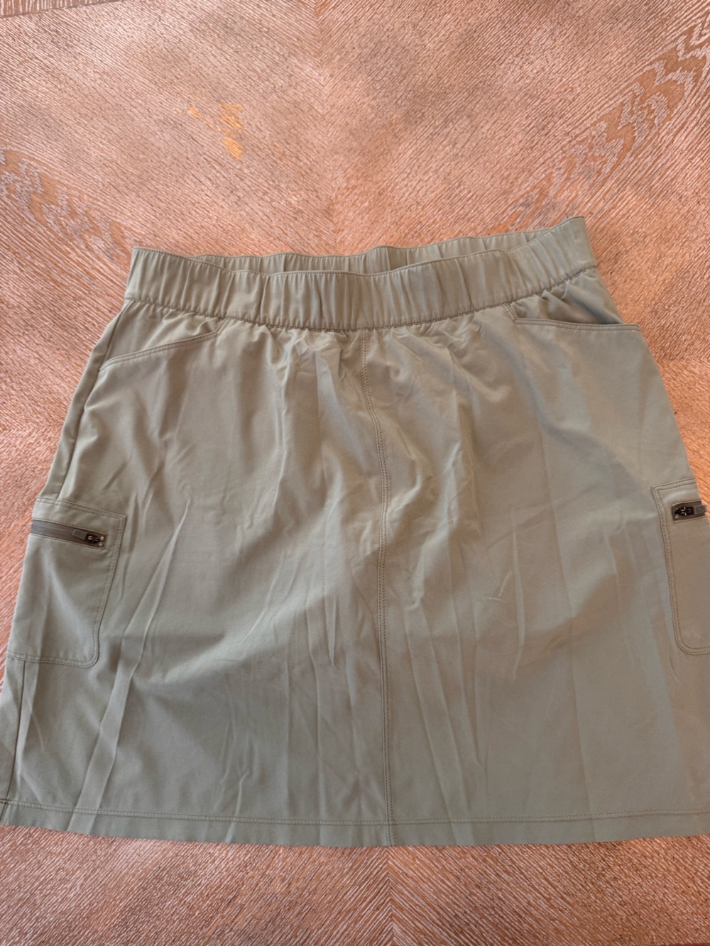 Talbots Green Skort Large elastic Waist 34” Length 19” Pockets polyester